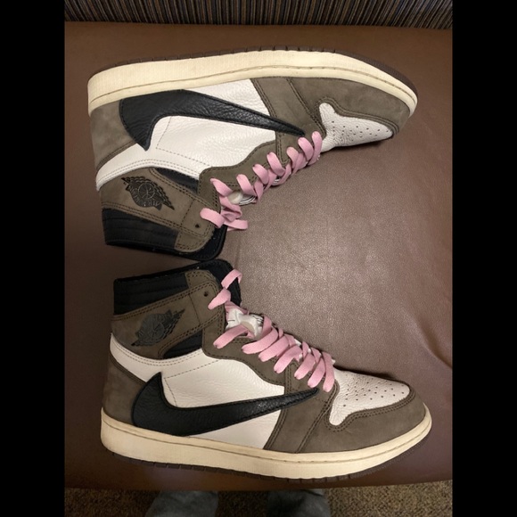 travis scott jordan 1 size 9